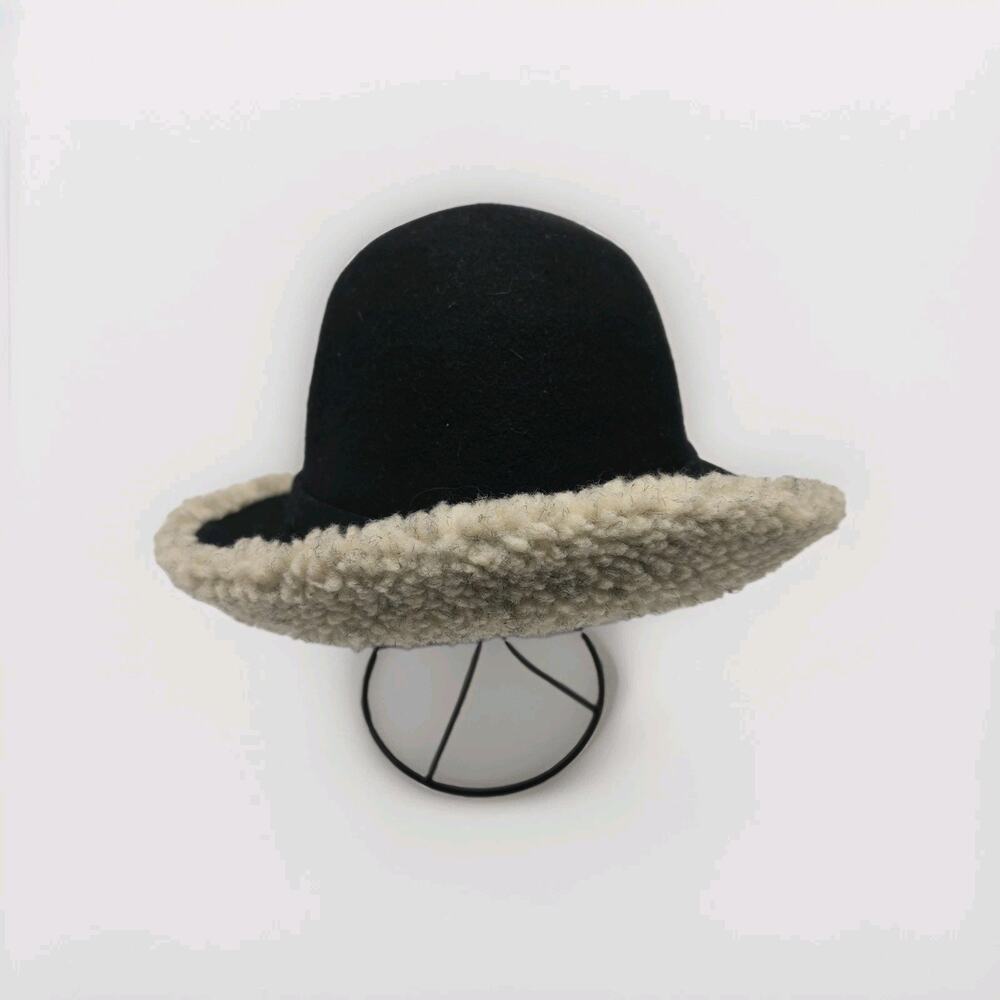 Vintage Black Wool Felt Cloche Bucket Hat Tan Contrasting Fuzzy Faux